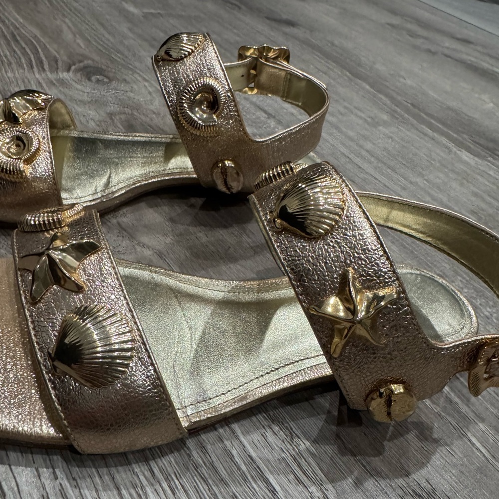 LARROUDE PREOWNED MADISON GOLD LEATHER SHELL SANDALS 6 ANTHROPOLOGIE - Picture 9 of 16